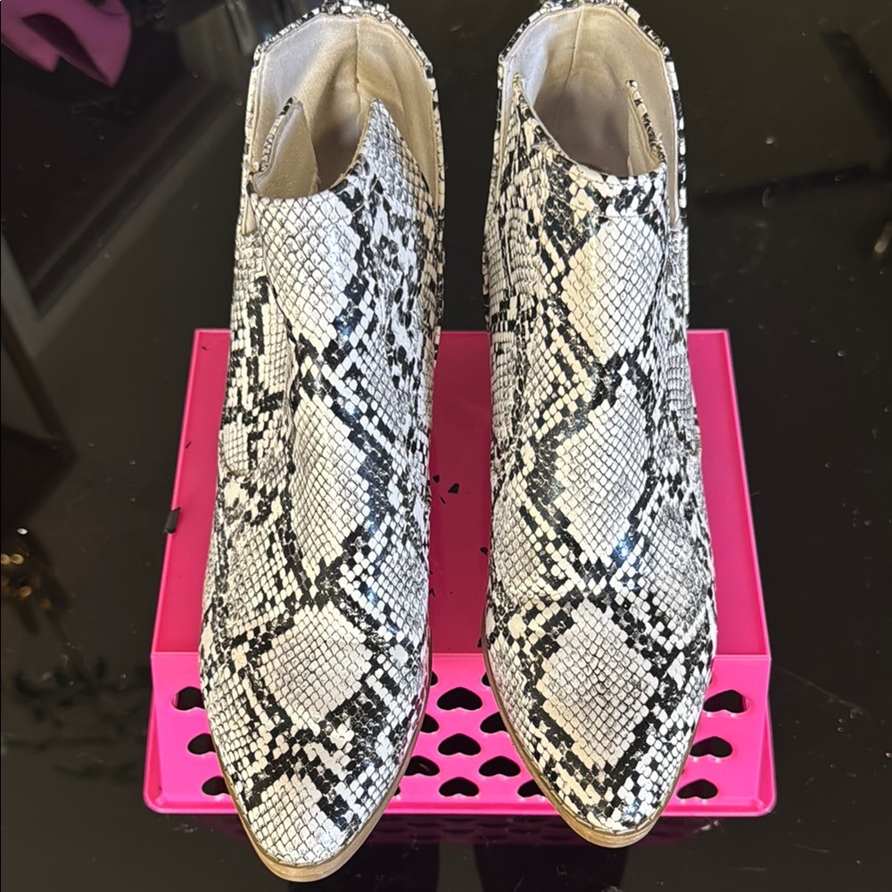 Snakeskin Pattern Ankle Boots